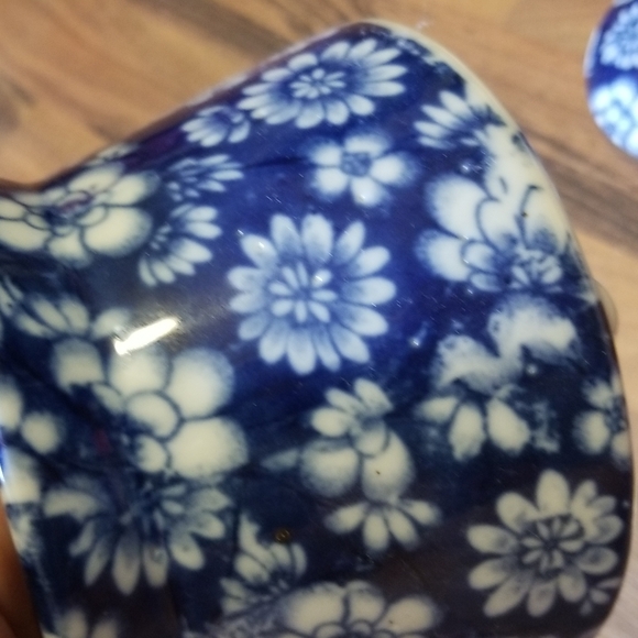 Blue & White Floral Calico Print Porcelain Covered Dish Pottery Jar Vessel - Picture 7 of 12